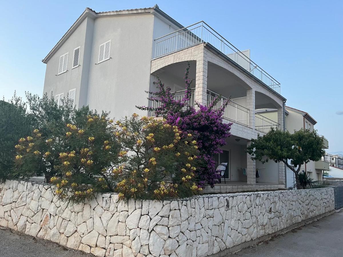 Apartmani Emil Trogir Eksteriør billede