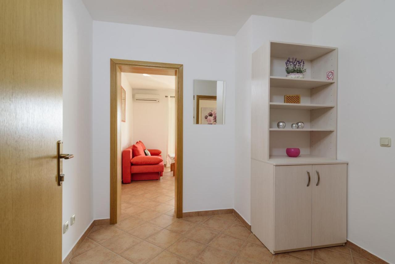 Apartmani Emil Trogir Eksteriør billede