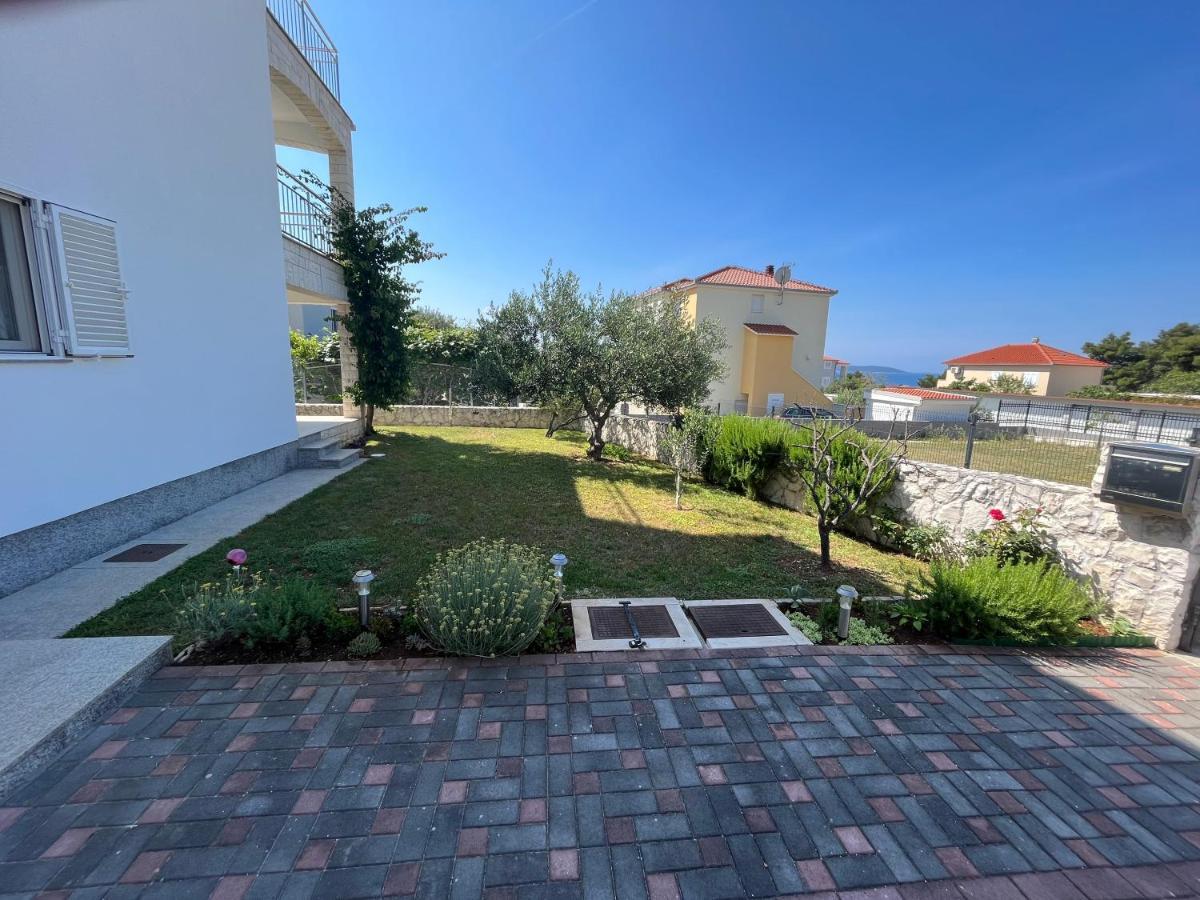 Apartmani Emil Trogir Eksteriør billede
