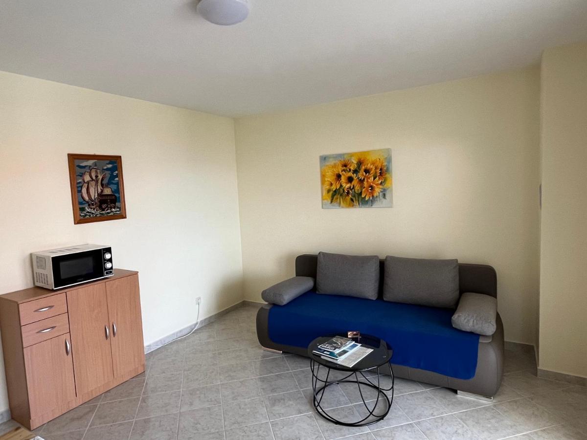 Apartmani Emil Trogir Eksteriør billede